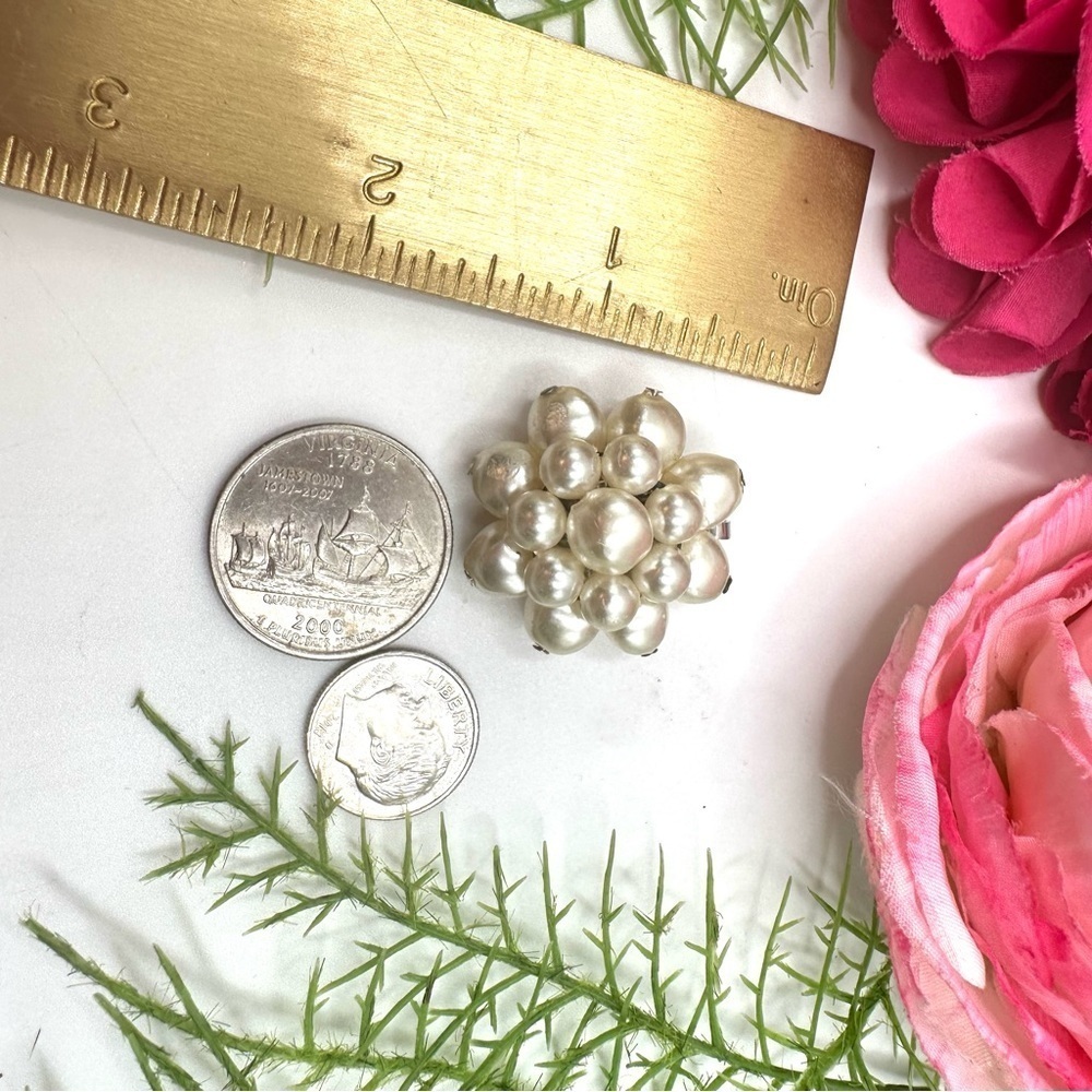 NEW⚜️Large Pearl Cluster Charm Pendant - Picture 5 of 5